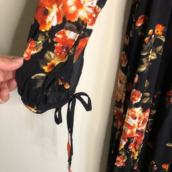 NWT Jodifl Los Angeles Black and Orange Maxi Dress Size Medium - Picture 5 of 8